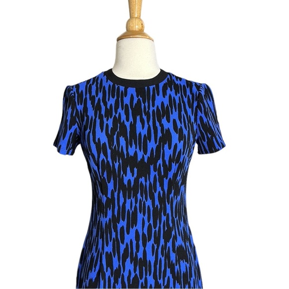 LONDON TIMES Form Fitting Dress Short Sleeve Flounce Dress, 4P - Picture 2 of 15